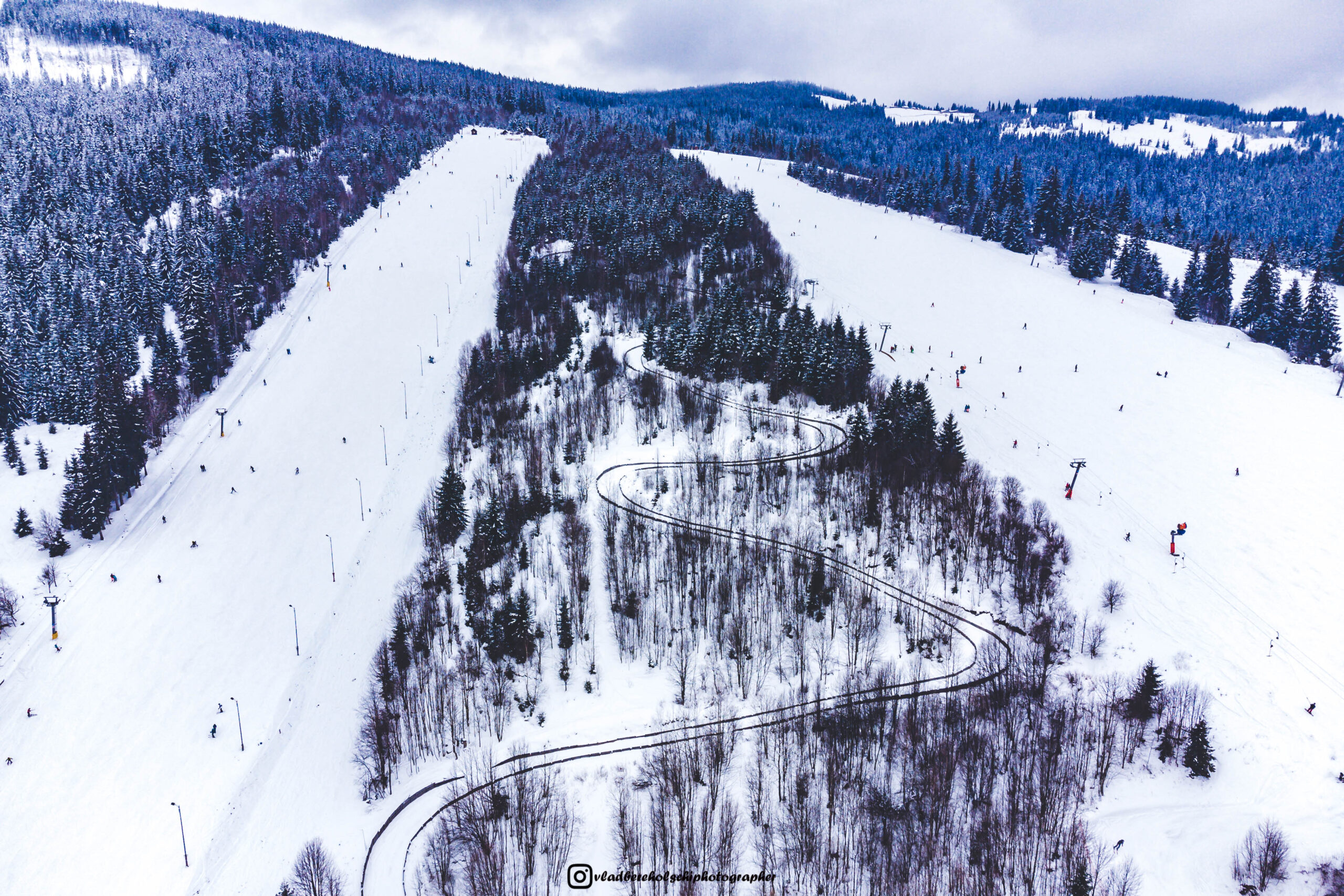 Pârtiile de schi Parc și Veverița